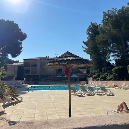 Joli De Climatise Avec Piscine Et A 6 Mn A Pied Διαμέρισμα Sanary-sur-Mer