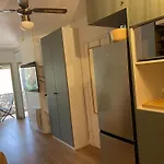Joli De Climatise Avec Piscine Et A 6 Mn A Pied Sanary-sur-Mer