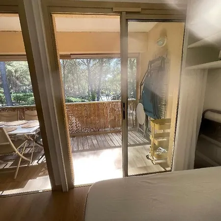 Joli De Climatise Avec Piscine Et A 6 Mn A Pied Sanary-sur-Mer