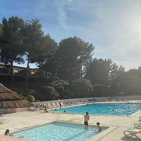 Daire Joli De Climatise Avec Piscine Et A 6 Mn A Pied